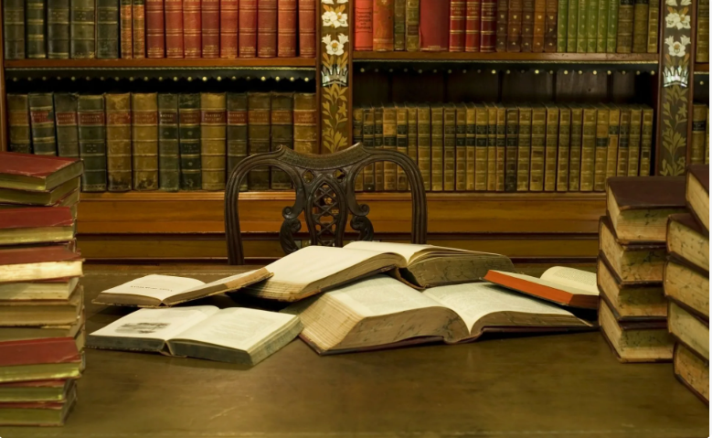 Русскому Дому передали редкие книги
