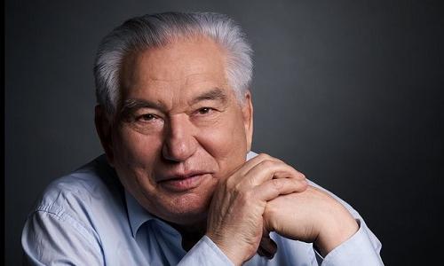 90 лет со дня рождения Чингиза Торекуловича Айтматова (1928 – 2008) 90 лет со дня рождения Чингиза Торекуловича Айтматова (1928 – 2008)