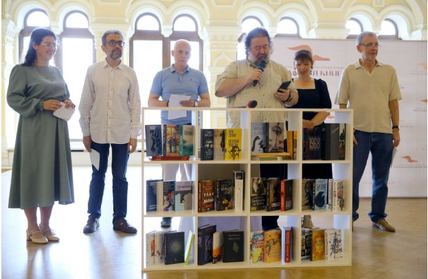 "Большая книга" объявила финалистов 