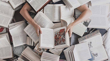 Издательства: в 2024 году резкого роста цен на книги не будет