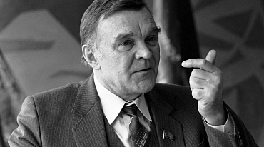 Лейтенантская проза на Страстном бульваре: Юрий Бондарев