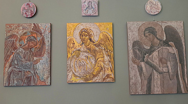 В Доме Лосева открылась выставка современного христианского искусства 