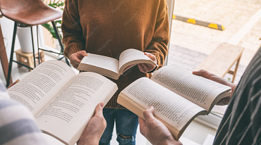 Исследование: увеличились расходы на бумажные книги