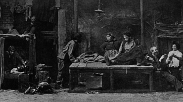Павел Басинский выпустит книгу об истории пьесы “На дне” 