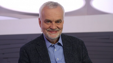 Писатель Алексей Варламов - автор текста “Тотального диктанта”